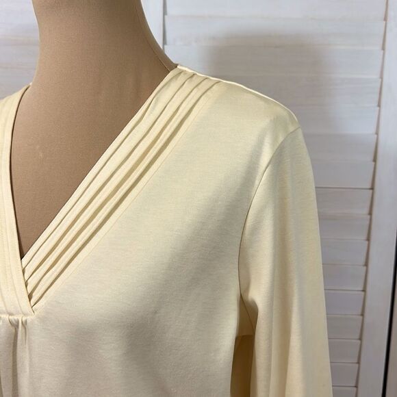 L.L. Bean Top Size Large Supima Cotton Yellow NWOT - Picture 9 of 11